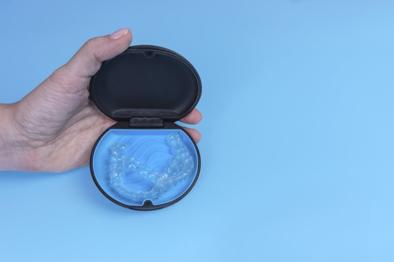 Invisalign in a blue case